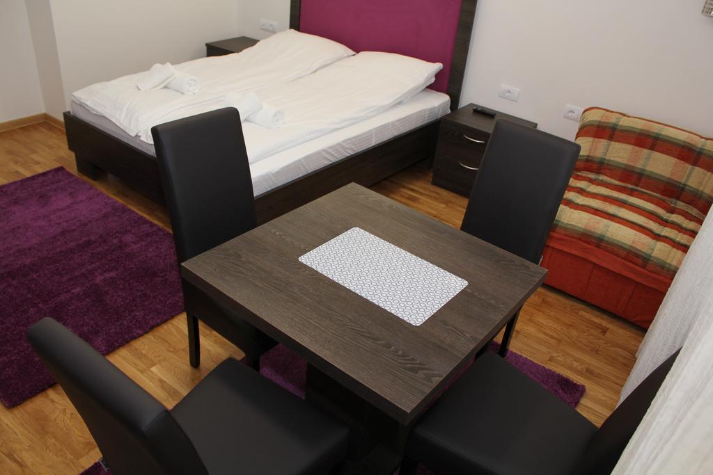 Wake Up Apartments And Rooms ベオグラード エクステリア 写真