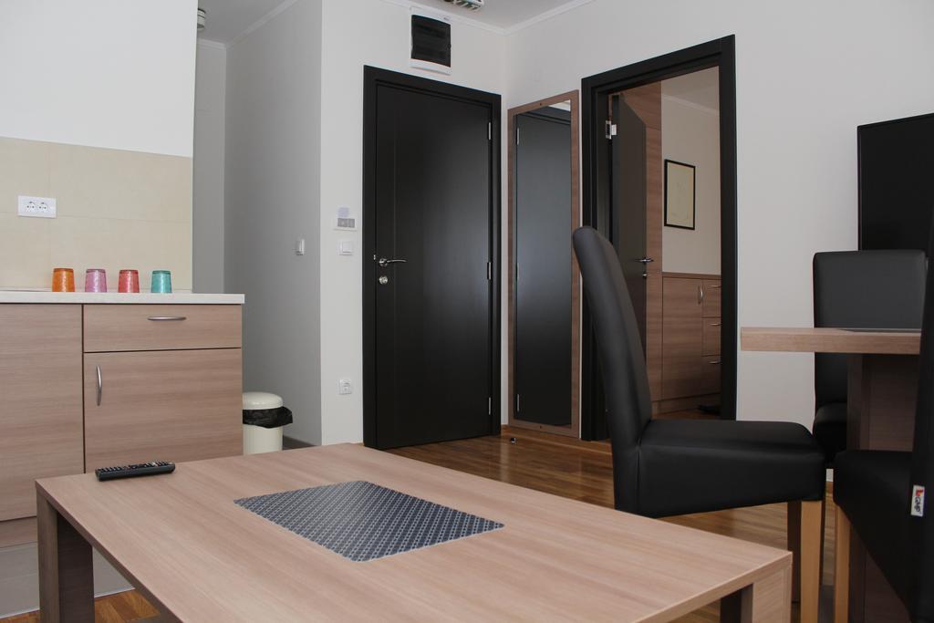 Wake Up Apartments And Rooms ベオグラード エクステリア 写真
